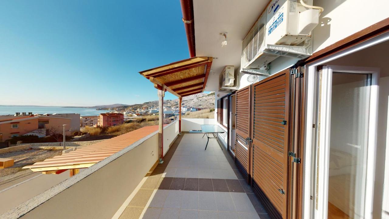 Apartments Riva Metajna Exterior foto